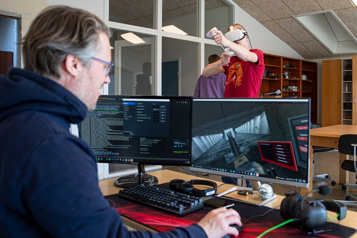 VR gaming på Husby Efterskole