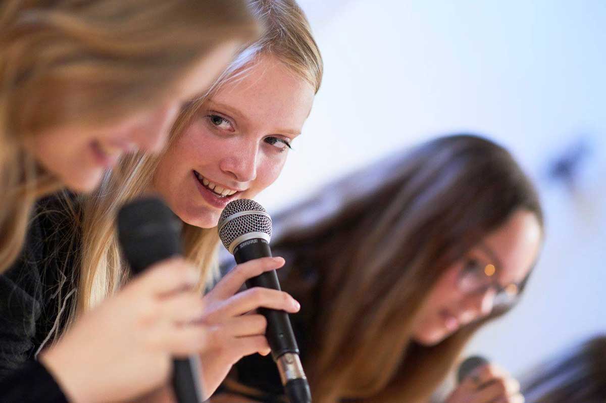 Sang i band på musiklinjen